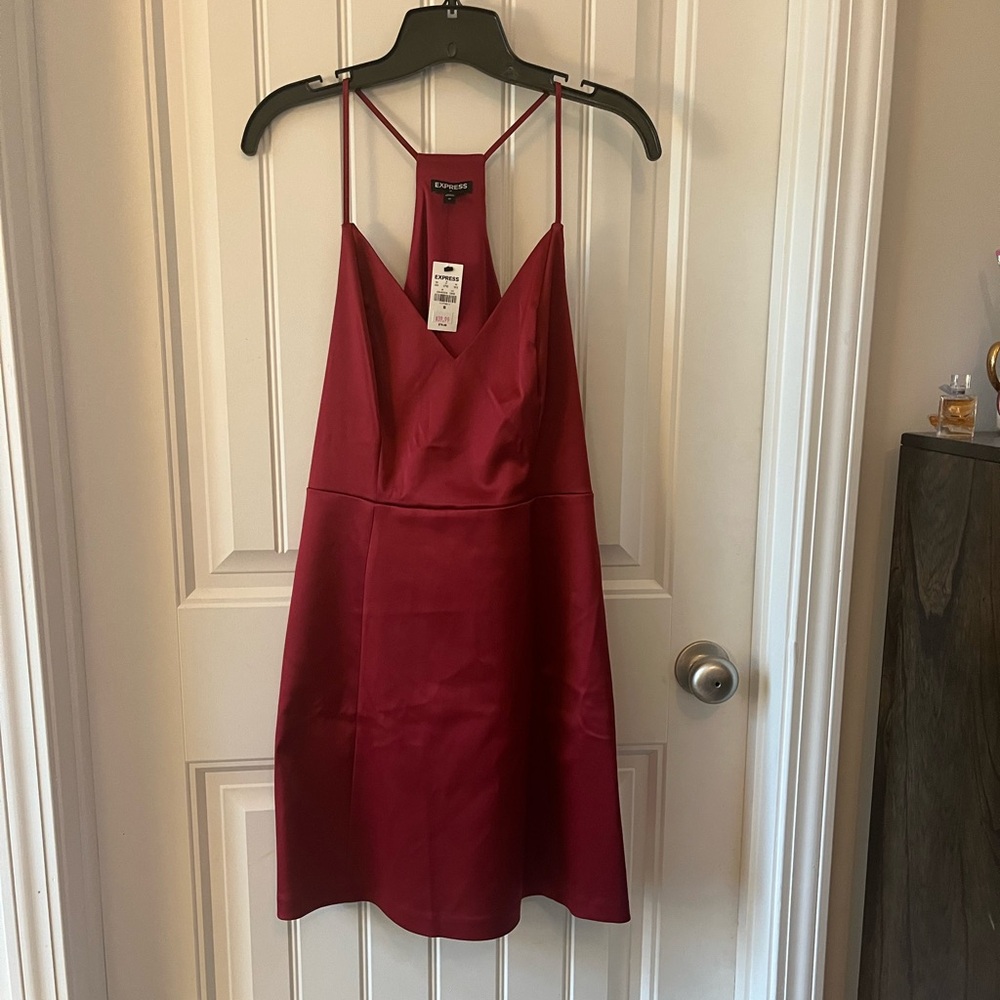 Red express dress. Size 10. Never worn. Tags still on